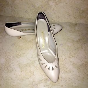 Vintage Naturalizer Pumps